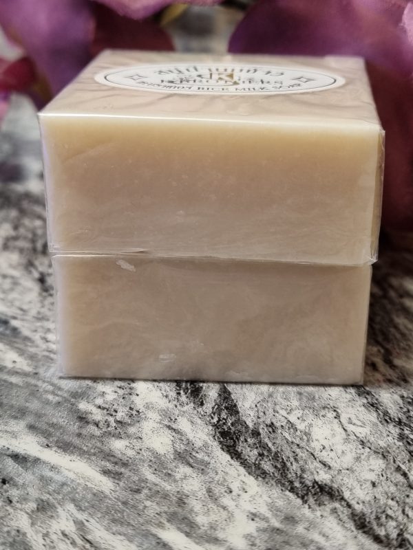 FLAWLESS FACE SOAP  (WHITE) - Image 2